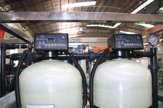 2TPH 3.0kW-380-415V 2xFRP 탱크 염기성 물 역오스모스식물