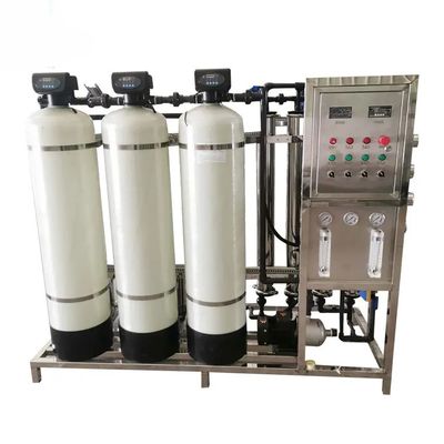 2TPH 3.0kW-380-415V 3xFRP 탱크 염기성 물 역오스모스식물