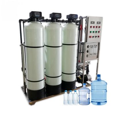 2TPH 3.0kW-380-415V 3xFRP 탱크 염기성 물 역오스모스식물