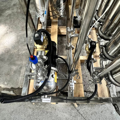 500L/H 1.7kW-380-415V 2x FRP 탱크 염기성 물 역오스모스식물