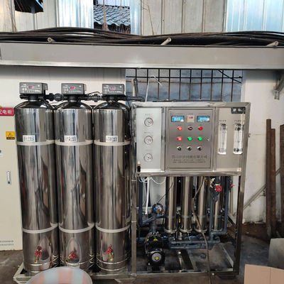1TPH 2.1kW-380-415V 3xSS304 탱크 소금 물 역오스모스식물