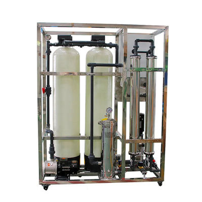 3TPH 5.5kW-380-415V 2xFRP 탱크 염기성 물 역오스모스식물