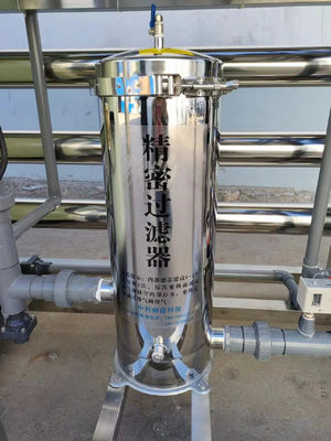 4TPH 5.5kW-380-415V 2xFRP 탱크 소금 물 역오스모스식물