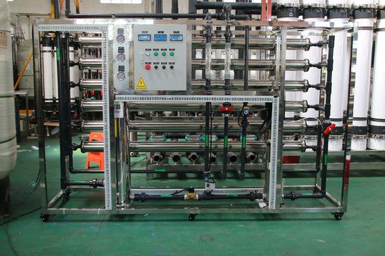 5TPH 7.4kW-380-415V 2xFRP 탱크 소금 물 역오스모스식물