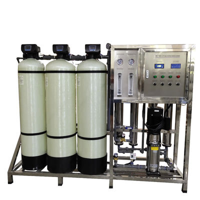 최적화된 설계 1TPH 3xFRP 탱크 역오스모스 물 플랜트