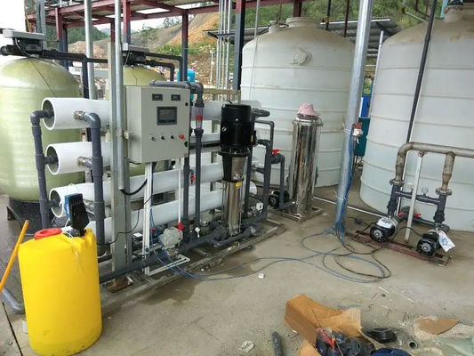 6TPH 7.9kW FRP 탱크 호박수 역오스모스식물 공장