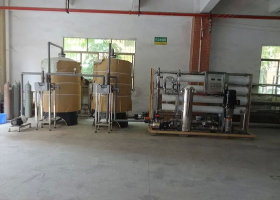 8TPH 14kW FRP 탱크 RO 산업용 자동차 식수 처리 기계 운영 상태 표시기와 함께