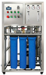 250L/H 1.7kW-220-240V 3단계 퇴적 필터와 함께 담수 역오스모스식물 공장